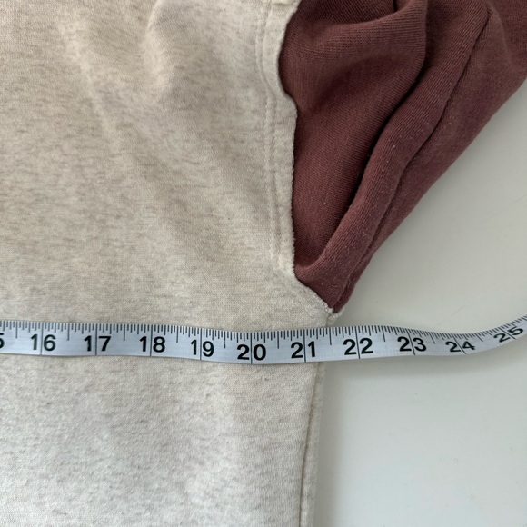 Maurices Snap Button Sweatshirt Cream Colorblock Sleeve Oversized Medium Women’s - Picture 7 of 11